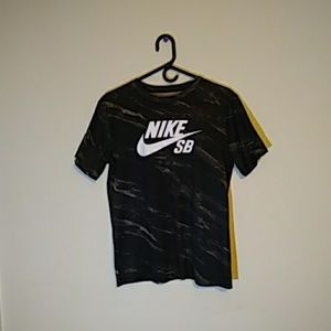 Nike DRI-FIT Boys Skateboarding Shirt
